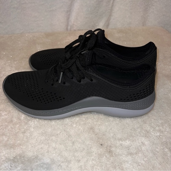 Crocs shoes Men’s size 10 - Picture 6 of 10